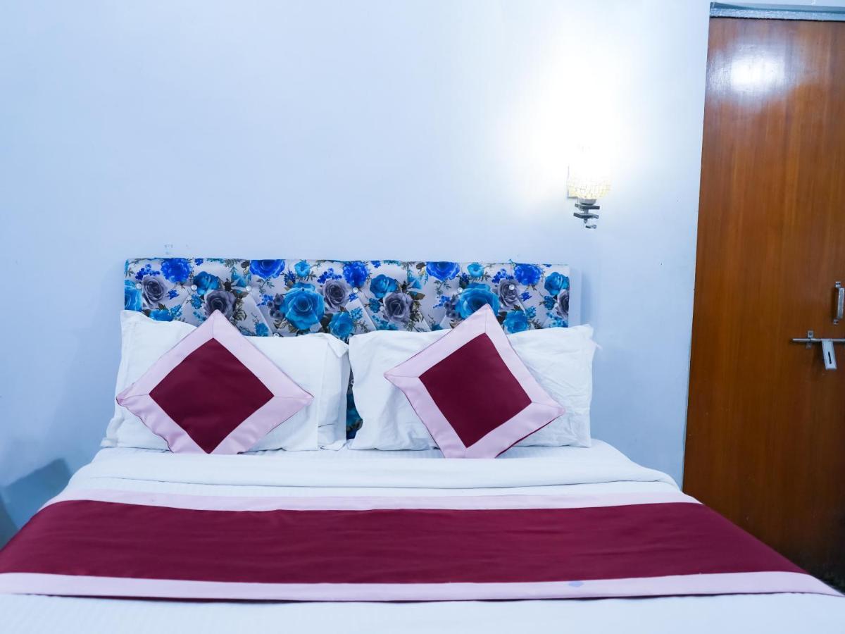 Comodo Satya Niketan Residency New Delhi Eksteriør bilde